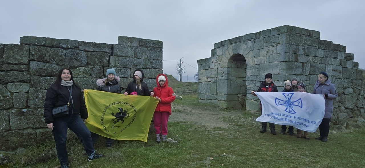 Экскурсія для юныхъ развѣдчиковъ Керчи